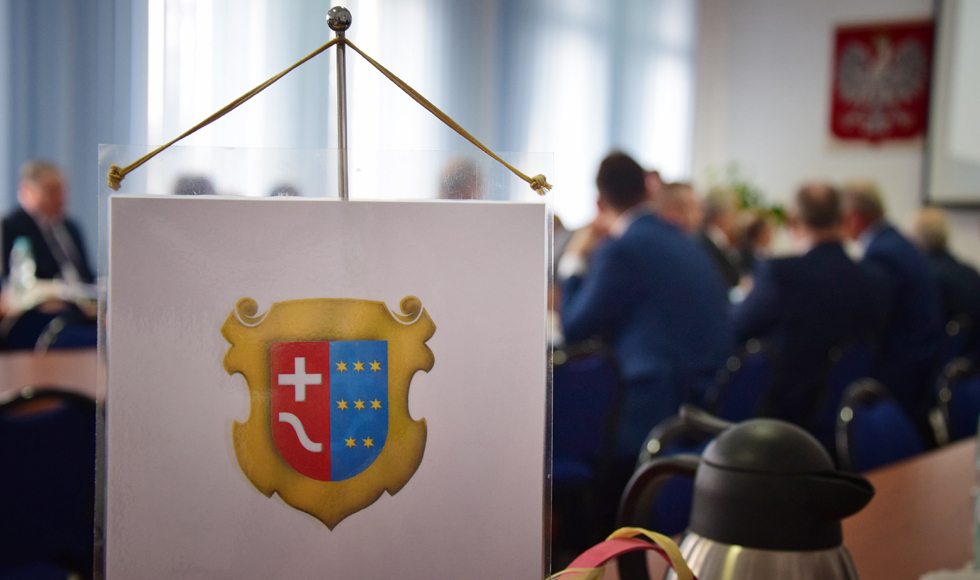 Kolbuszowa. Sesja powiatu z jedną uchwałą |PROGRAM| - Zdjęcie główne