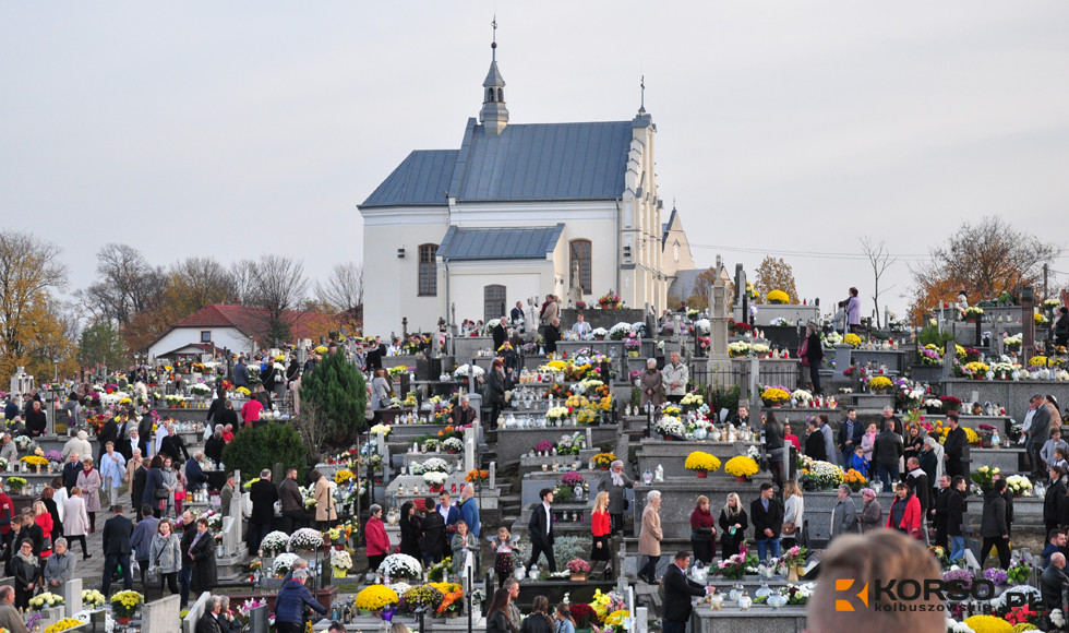 Niektóre msze na cmentarzach odwołane. Sprawdź gdzie - Zdjęcie główne