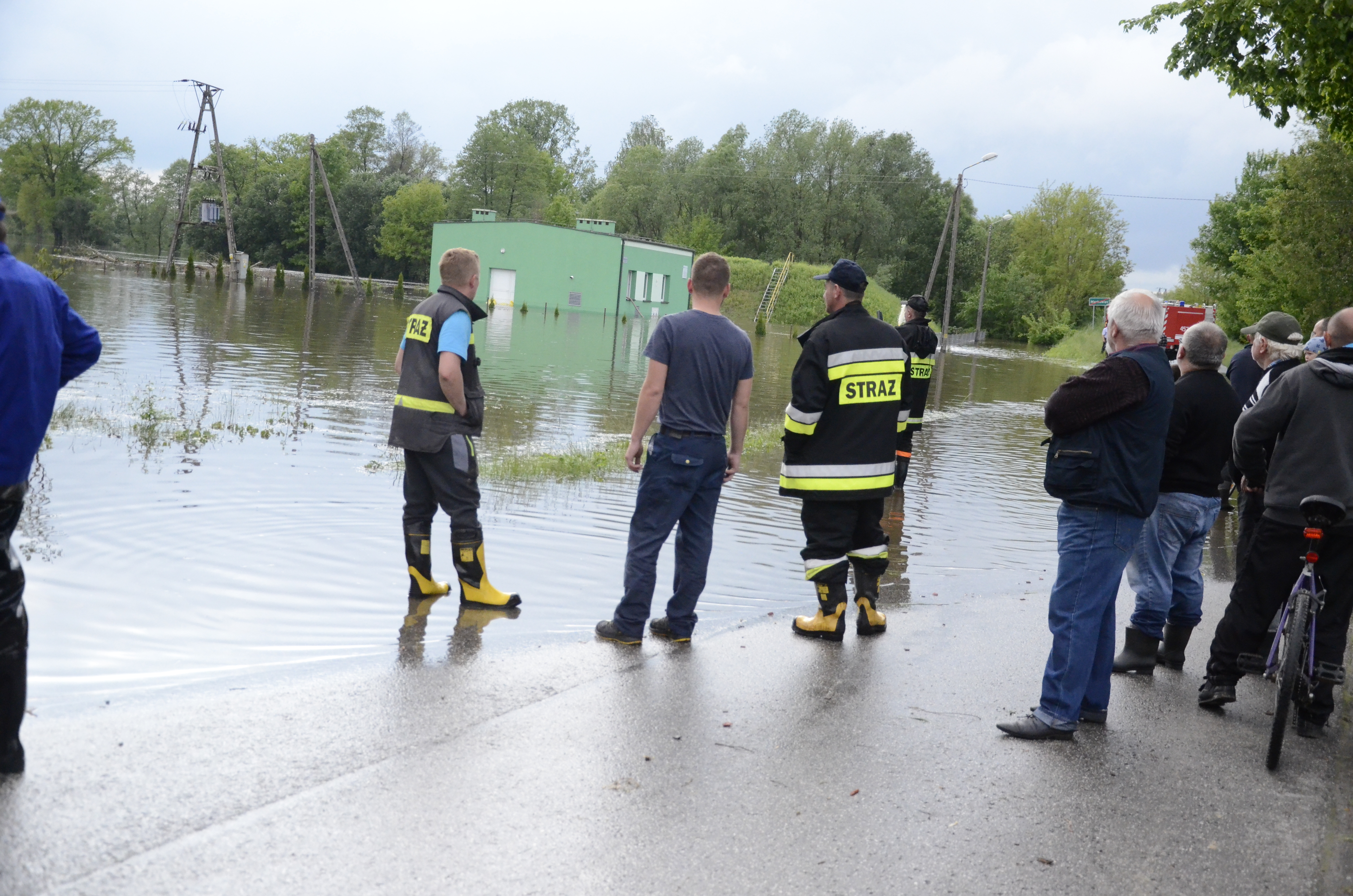 Nadal obowiązuje zakaz spożywania wody pitnej na terenie całej gminy Dzikowiec. Zwiększono dawkę chloru - Zdjęcie główne