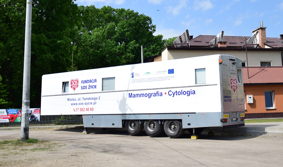 Cytomammobus z Mielca przyjechał do Kolbuszowej. Niewiele kobiet skorzystało z bezpłatnych badań  - Zdjęcie główne