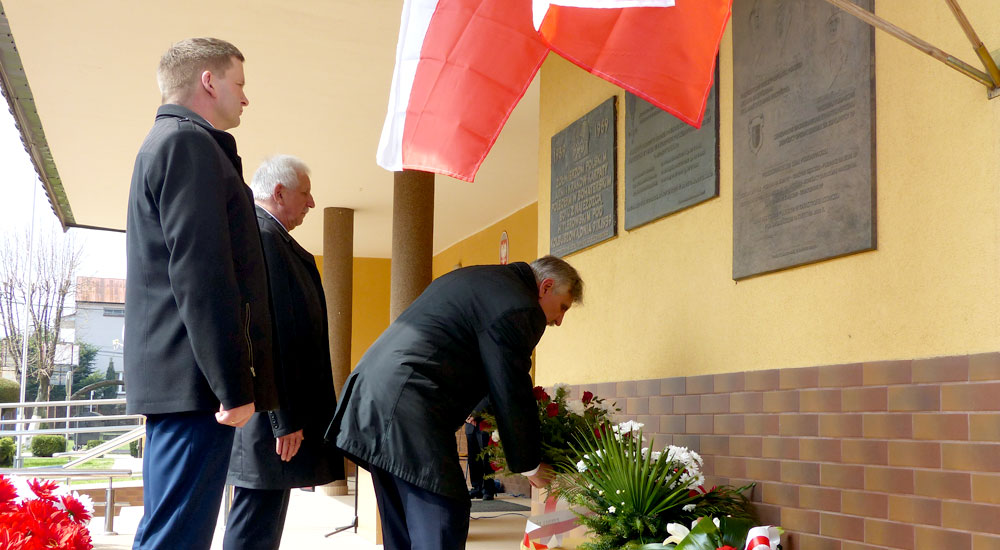 Obchody 7. rocznicy Katastrofy Smoleńskiej - Zdjęcie główne