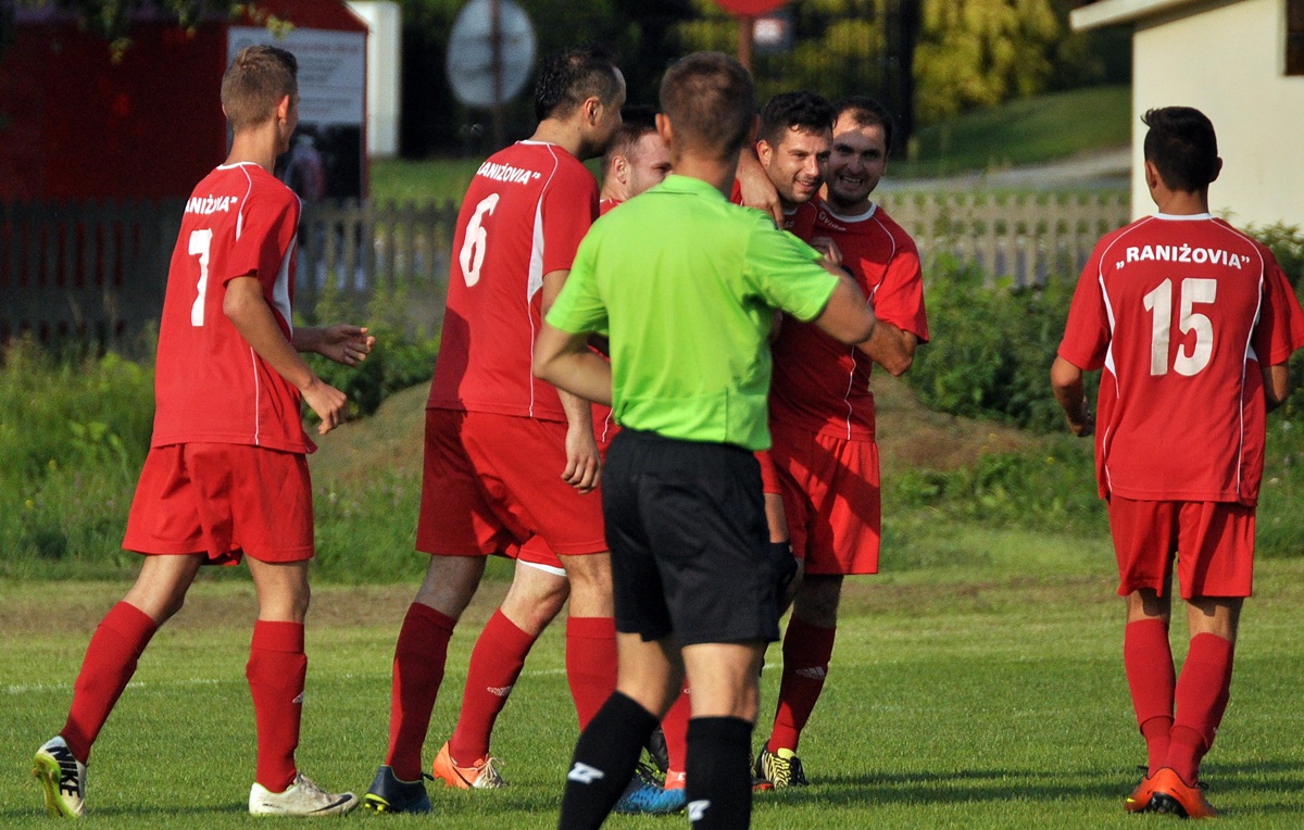  KS Dzikowiec - Raniżovia Raniżów 0:1 [ZDJĘCIA] - Zdjęcie główne