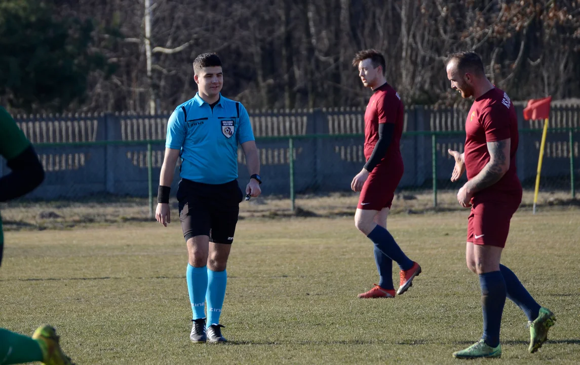 KS Dzikowiec - Zacisze Trześń