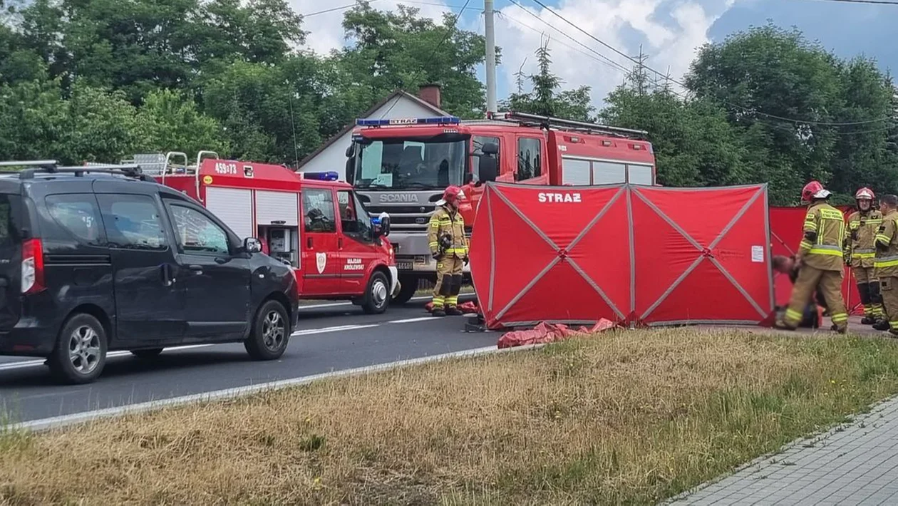 Tragedia na krajowej "Dziewiątce"! Śmiertelne potrącenie pieszej w Majdanie Królewskim [ZDJĘCIA] - Zdjęcie główne