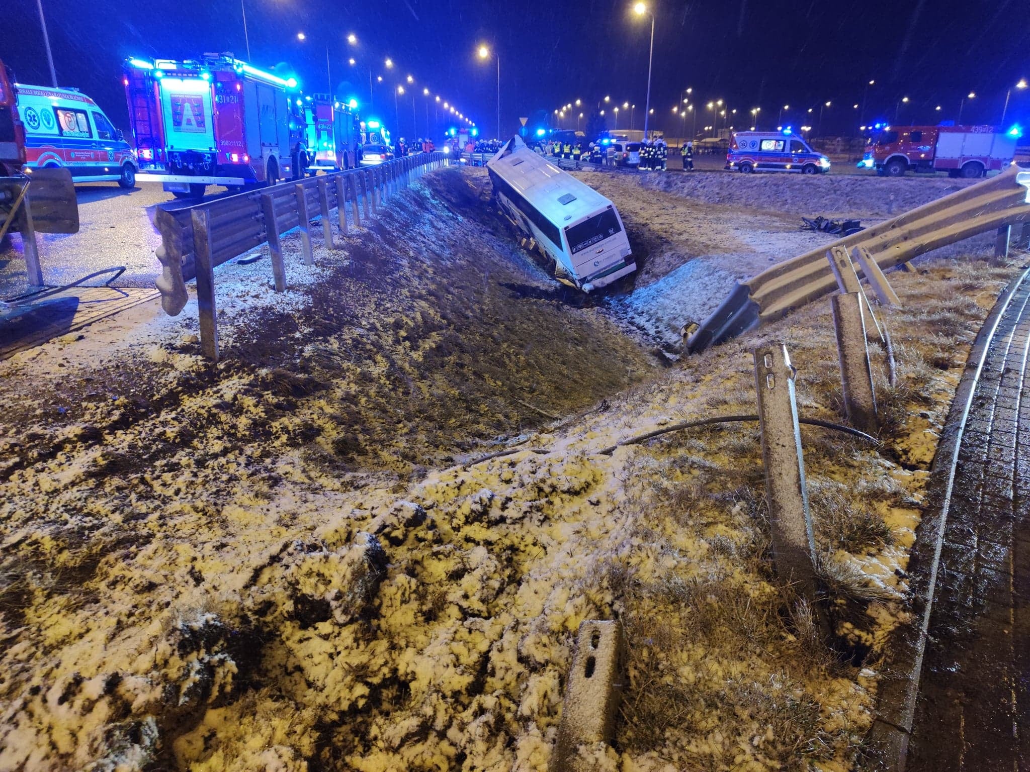 Zdjęcia z miejsca wypadku na autostradzie A4