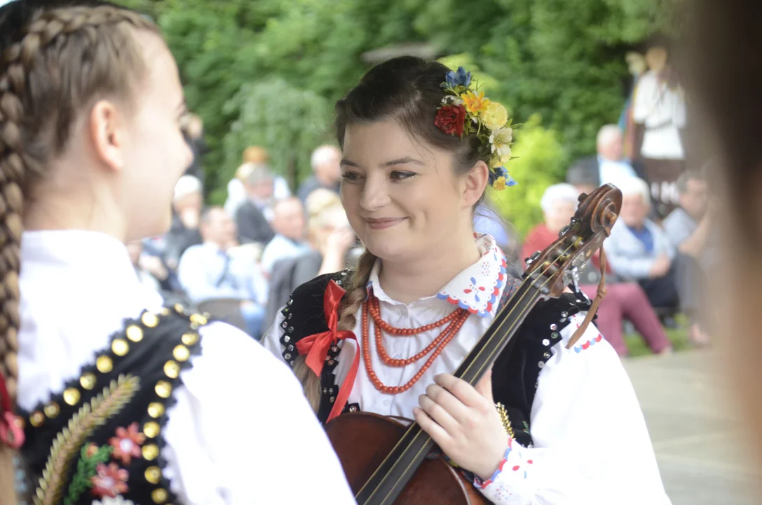 Festiwal Żywej Muzyki na Strun Dwanaście i Trzy Smyki w Kolbuszowej [ZDJĘCIA] - Zdjęcie główne