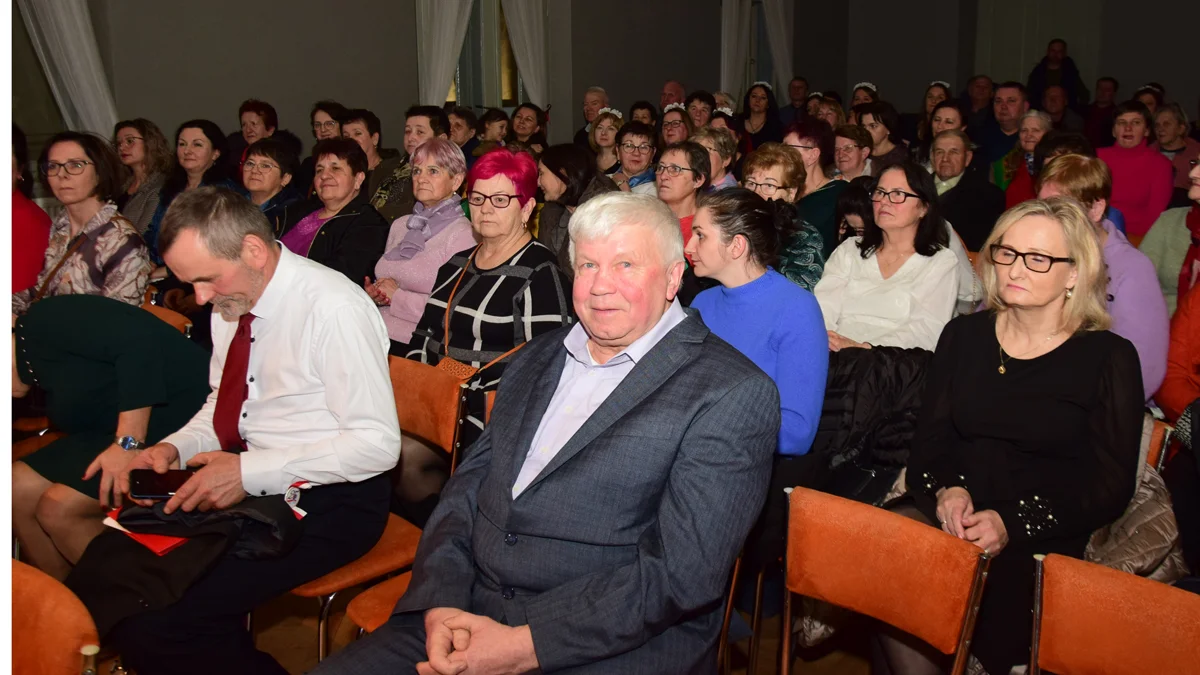 Tak w weekend bawili się mieszkańcy w Niwiskach i Cmolasie [ZDJĘCIA] - Zdjęcie główne