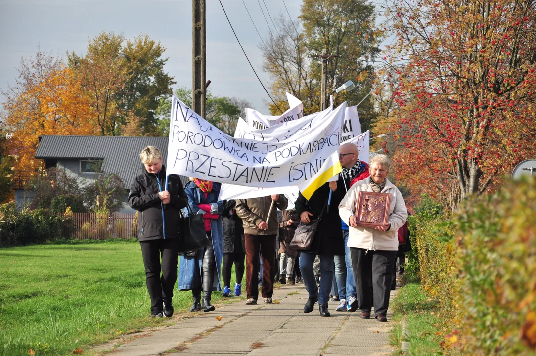 Kolbuszowski szpital od 5 lat bez porodówki. Tak walczyli o oddział mieszkańcy [ZDJĘCIA] - Zdjęcie główne