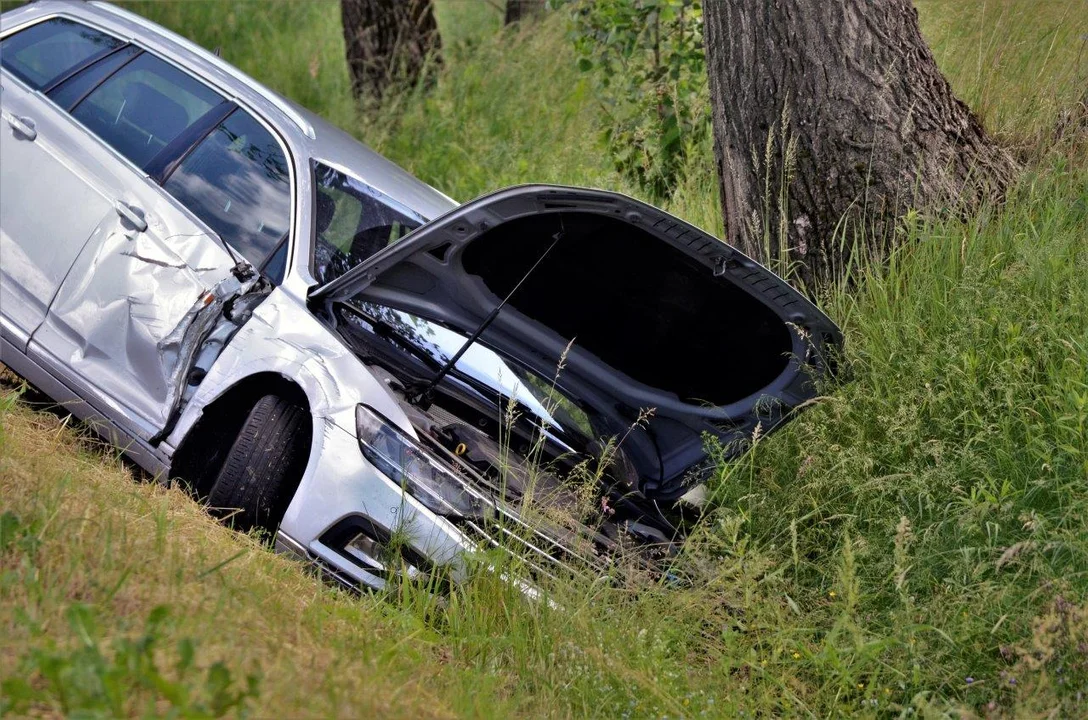 Wypadek w Lipnicy. Droga w kierunku Dzikowca była zablokowana [ZDJĘCIA - MAPA] - Zdjęcie główne