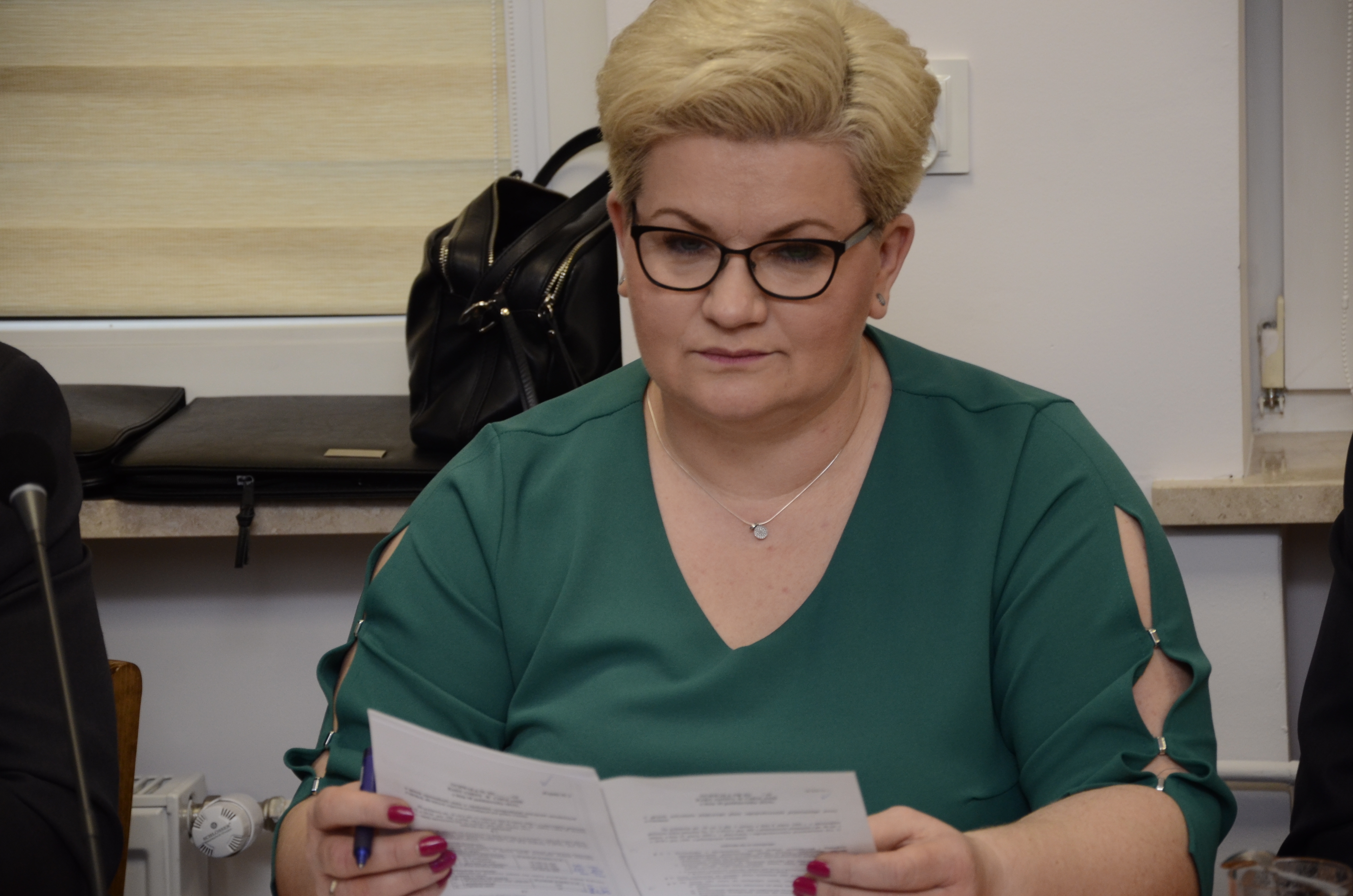 Chodnik się sypie. Sprawę zgłasza Bernadetta Wolak-Posłuszny - Zdjęcie główne