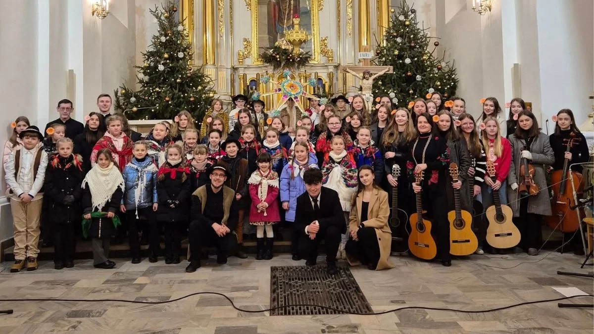 Wyjątkowy koncert w kościele w Niwiskach [ZDJĘCIA] - Zdjęcie główne