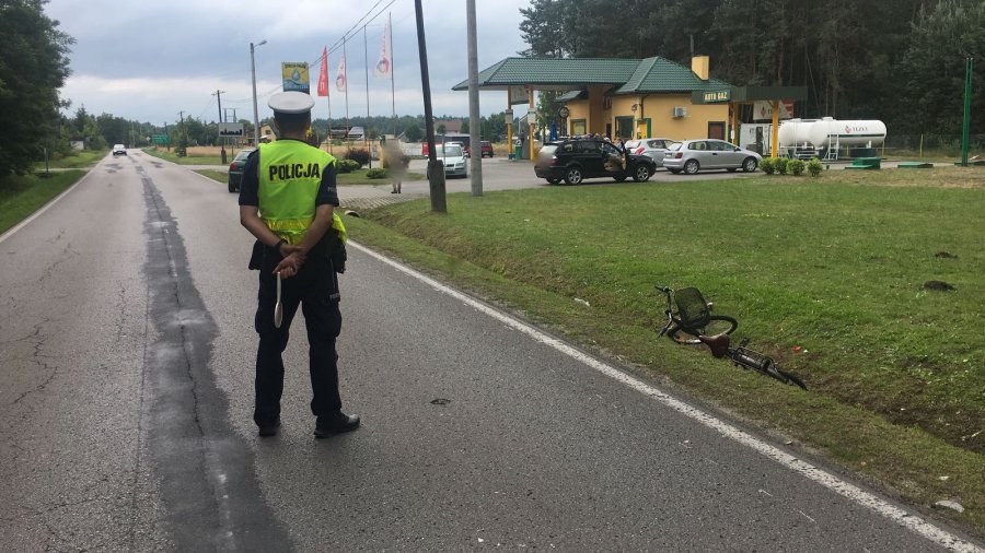 Wypadek w Przedborzu. Kierowca audi potrącił rowerzystkę  - Zdjęcie główne