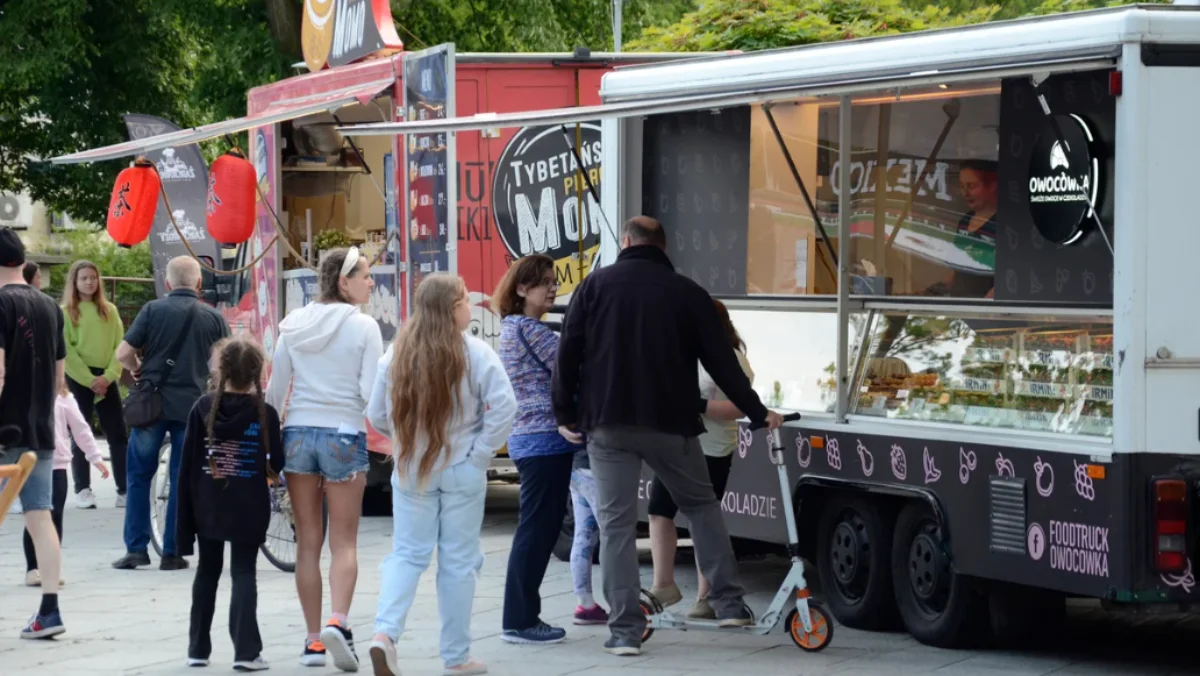 Food trucki w Kolbuszowej. Zawitają do miasta z okazji Dni Kolbuszowej 2024! - Zdjęcie główne
