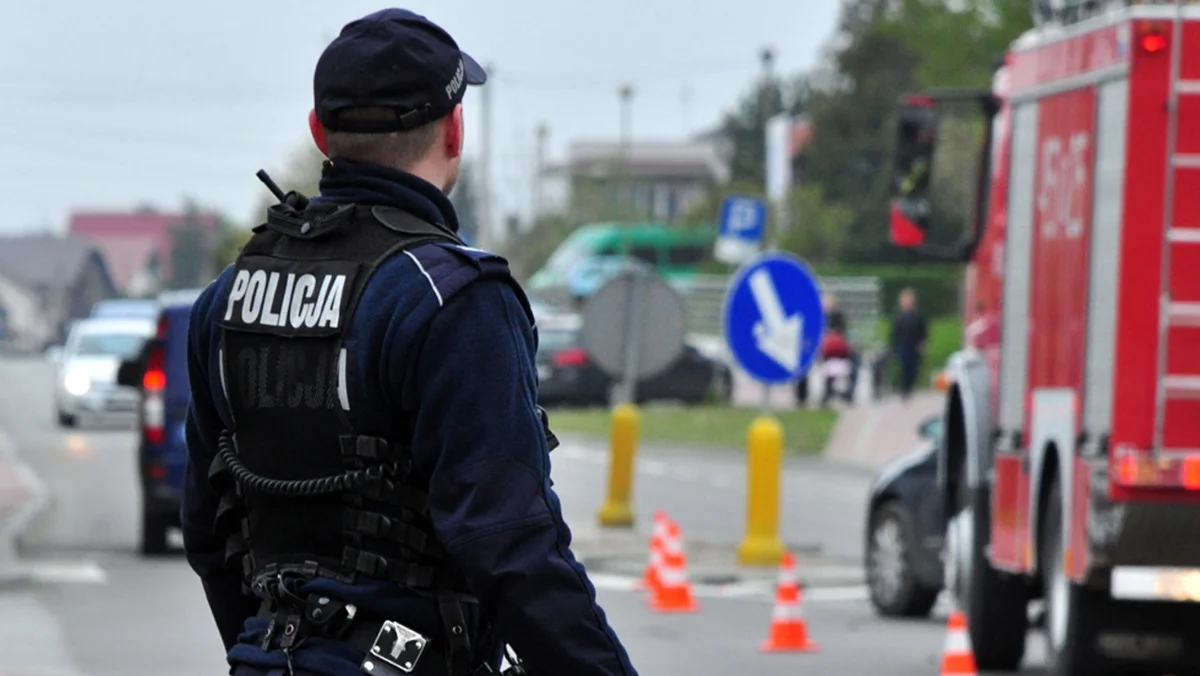 Rowerzysta uderzył w samochód na ul. Parkowej w Kolbuszowej. Cyklista odmówił przyjęcia mandatu - Zdjęcie główne