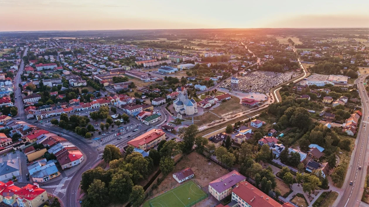 Ogromne pieniądze na inwestycje w powiecie kolbuszowskim. W planie m.in. budowa domu pogrzebowego [LISTA INWESTYCJI] - Zdjęcie główne