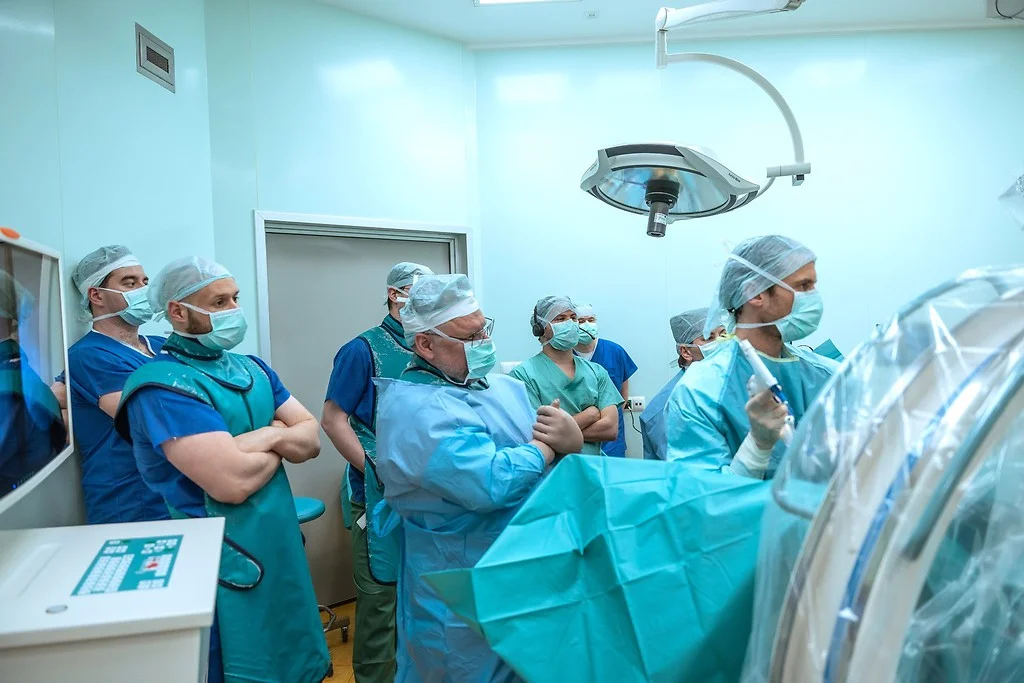 Specjaliści z Polski i Austrii na operacji w Szpitalu Powiatowym w Kolbuszowej [ZDJĘCIA] - Zdjęcie główne