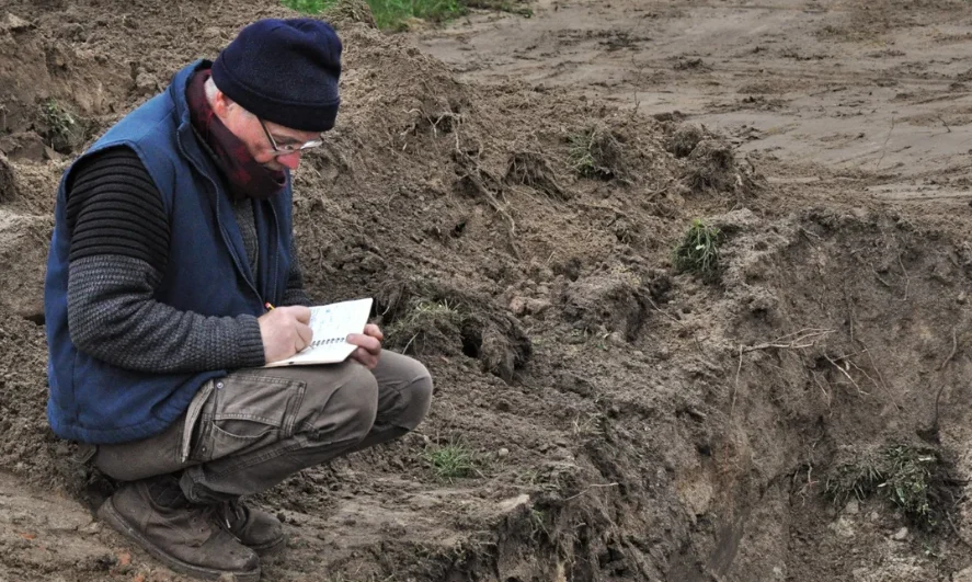 W Kolbuszowej odbędzie się spotkanie autorskie z archeologiem Leszkiem Krudyszem [PLAKAT] - Zdjęcie główne