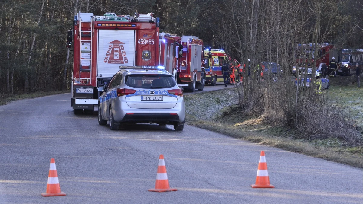 Mieszkańcy po wypadku z udziałem dziecka w Cmolasie: Dzwoniliśmy do zarządu dróg. Twierdzili, że nie jest ślisko - Zdjęcie główne