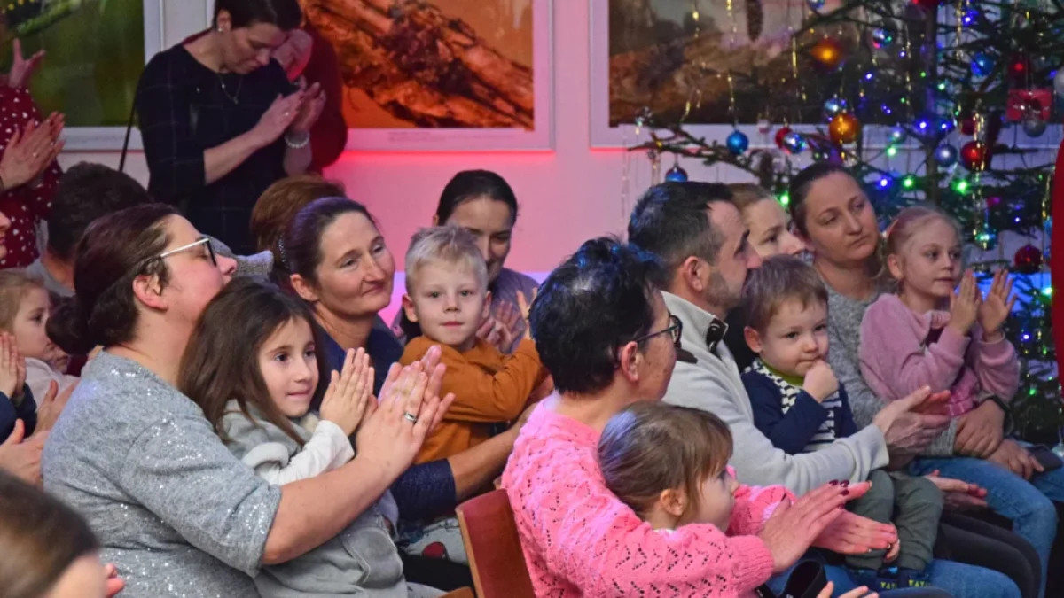 Koncert Kolęd i Pastorałek w Kolbuszowej. Na scenie uczniowie ze Szkoły Muzycznej w Niwiskach [ZDJĘCIA - PLAKAT] - Zdjęcie główne