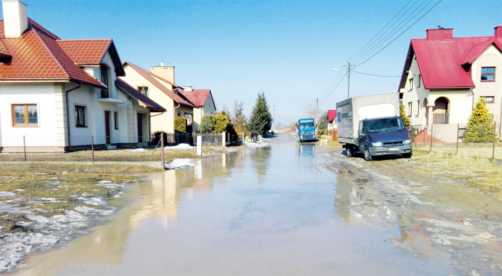 Ulica nad rozlewiskiem - Zdjęcie główne