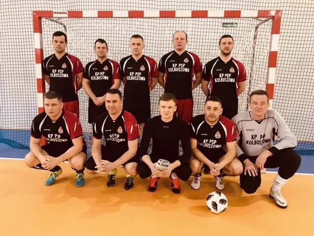 Kolbuszowscy strażacy na eliminacjach do 24. Mistrzostw Województwa Podkarpackiego Strażaków PSP w Futsalu. Jak im poszło? - Zdjęcie główne