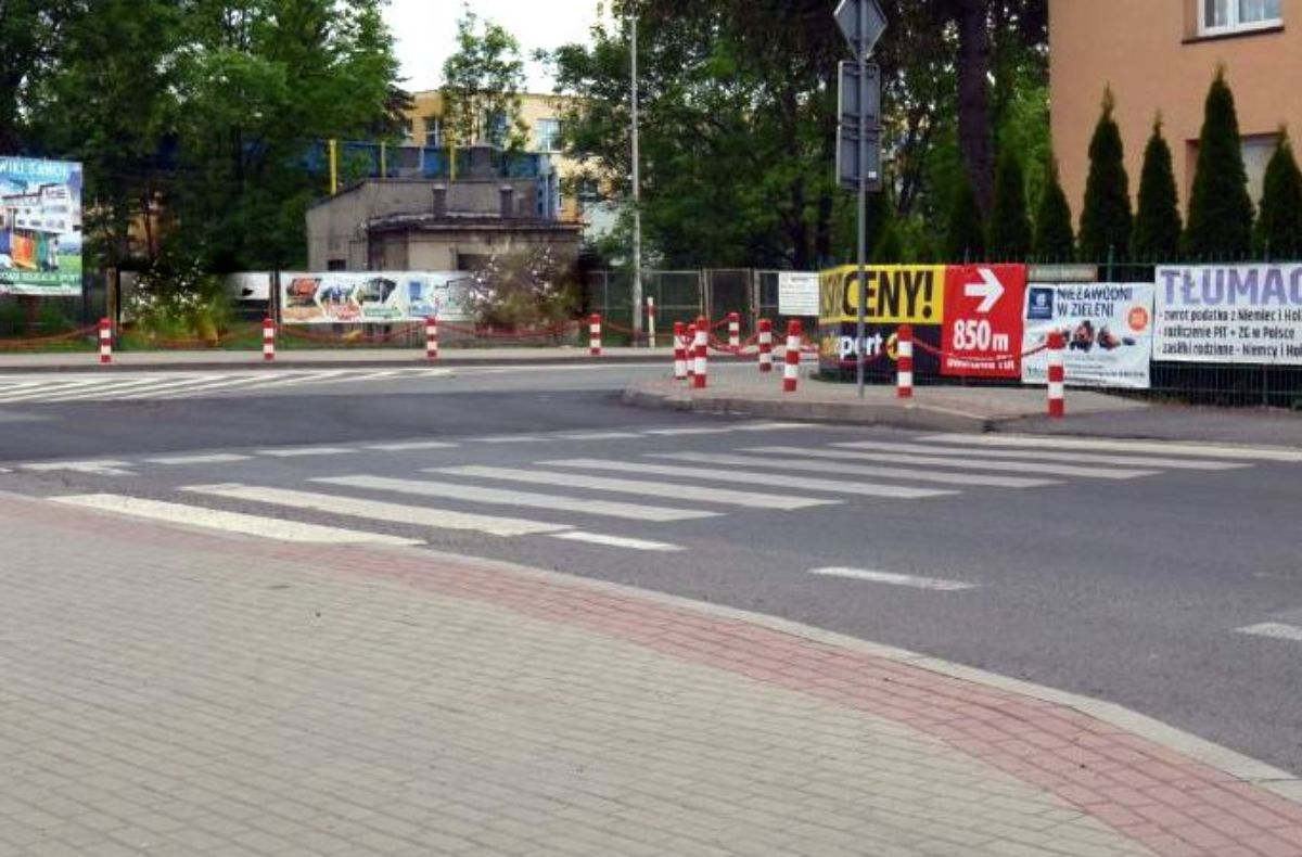 SANOK: Potrącenie nastolatek na przejściu dla pieszych [FOTO] - Zdjęcie główne