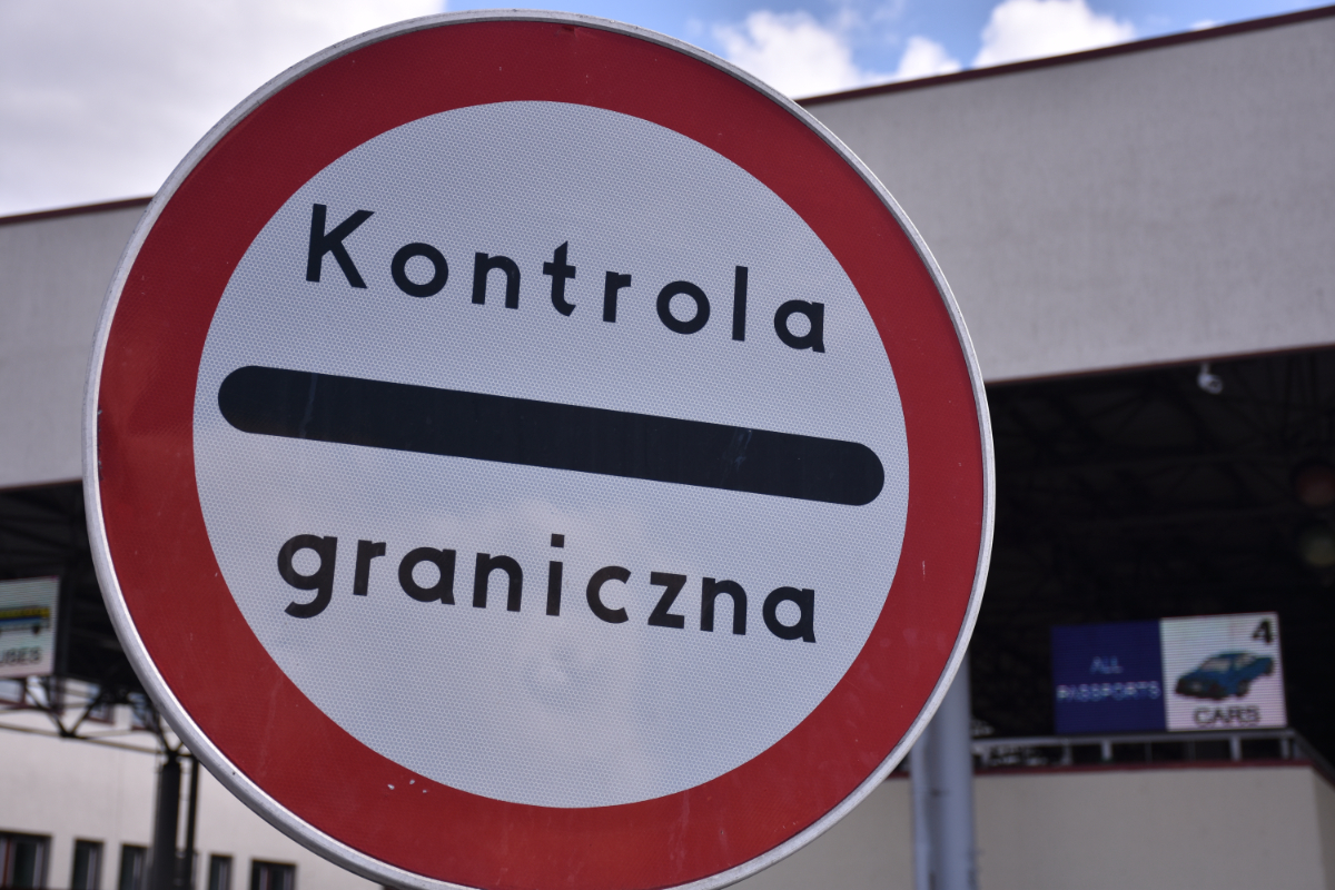 Nowe rozporządzenia dot. m.in. zniesienia kontroli na granicach z krajami UE - Zdjęcie główne