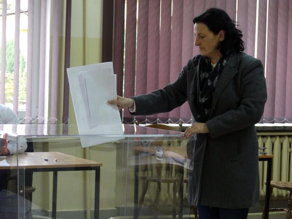 WYBORY SAMORZĄDOWE 2018. Frekwencja wyborcza w Sanoku na godzinę 17 - Zdjęcie główne