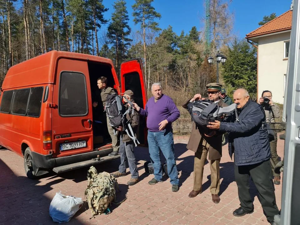 Lasy Państwowe wsparły lwowskich leśników. Przygotowano plecaki z najpotrzebniejszym ekwipunkiem - Zdjęcie główne