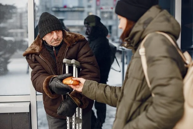 Wróciły mrozy i śniegi - zwracajmy uwagę na bezdomnych  - Zdjęcie główne