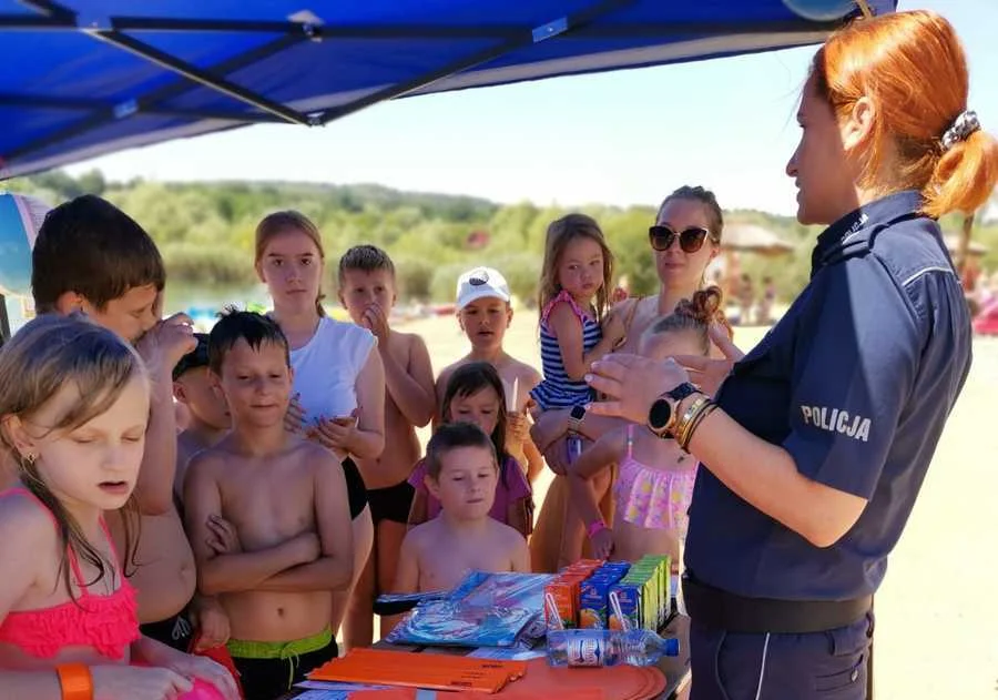 „Kręci mnie bezpieczeństwo nad wodą” na plaży Ostrów - Zdjęcie główne