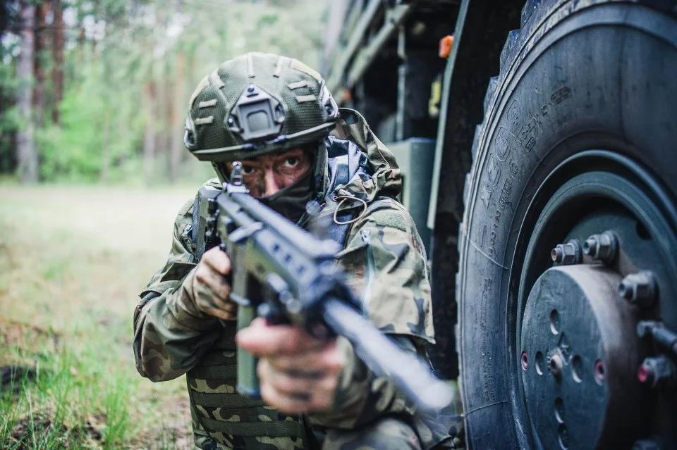 Żołnierze 3.PBOT ćwiczyli z wojskami operacyjnymi podczas operacji PUMA 22 - Zdjęcie główne