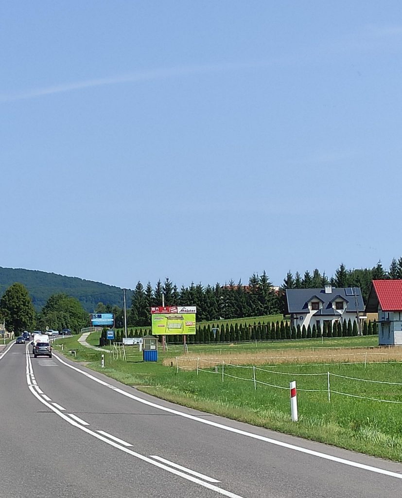 Kontynuacja budowy chodnika w Jurowcach - Zdjęcie główne