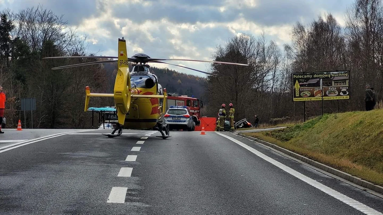 Śmiertelny wypadek w Jaworniku Niebyleckim. Odcinek DK 19 jest zablokowany!  - Zdjęcie główne