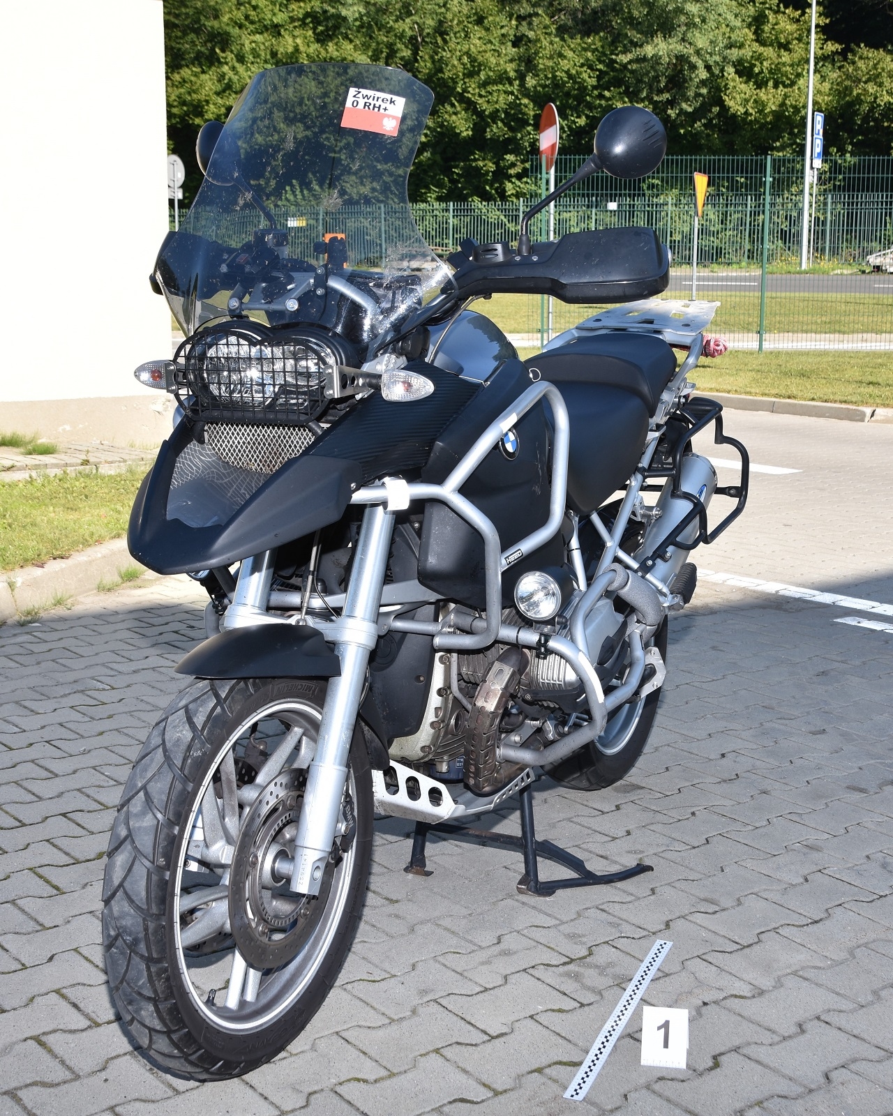 Polak podróżował skradzionym motocyklem - wpadł na przejściu granicznym w Krościenku  - Zdjęcie główne