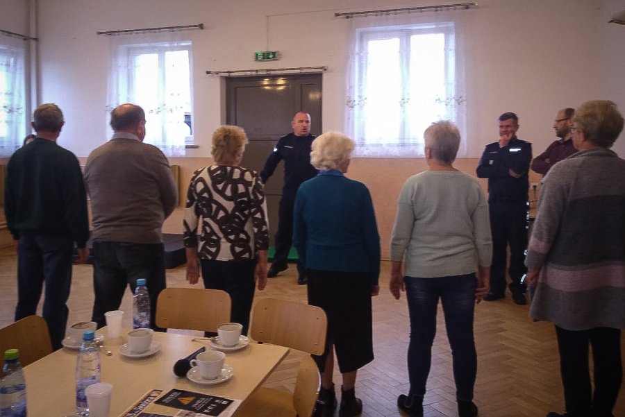 Z PODKARPACIA: Seniorzy uczyli się samoobrony - Zdjęcie główne