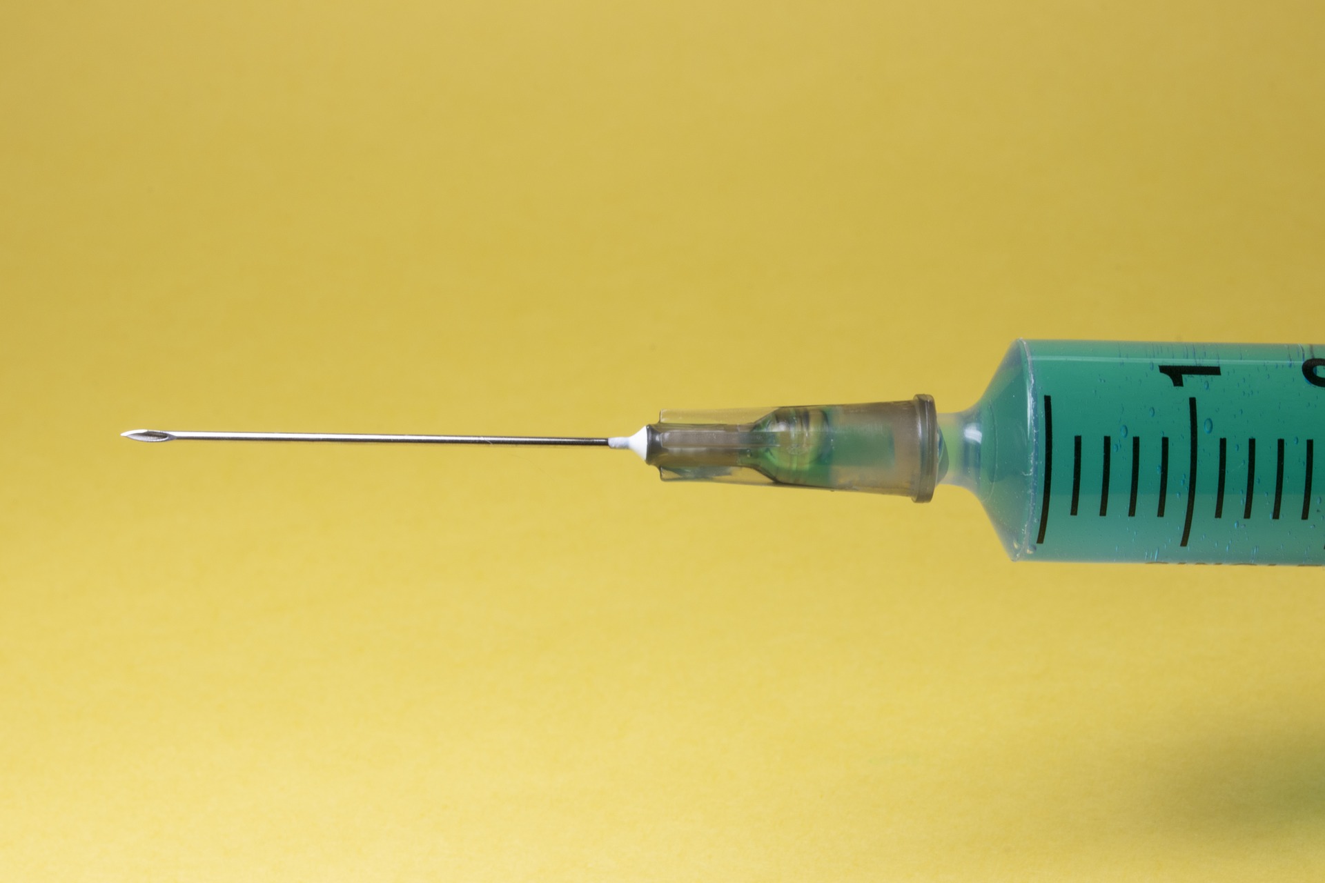 Liczne nieprawidłowości w organizacji szczepień - Zdjęcie główne