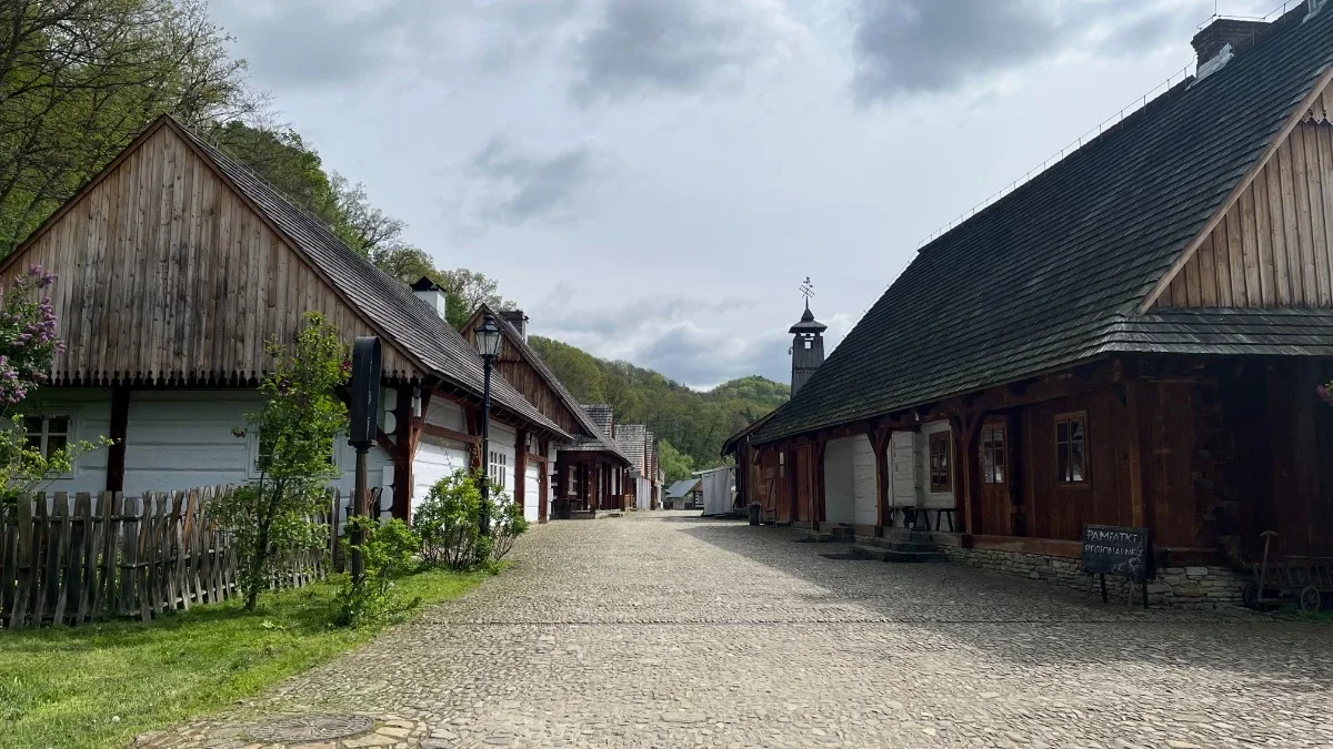 Największy skansen w Polsce znajduje się w Sanoku - Zdjęcie główne