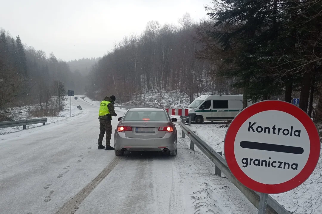 Oszust zatrzymany przez strażników granicznych z Sanoka - Zdjęcie główne