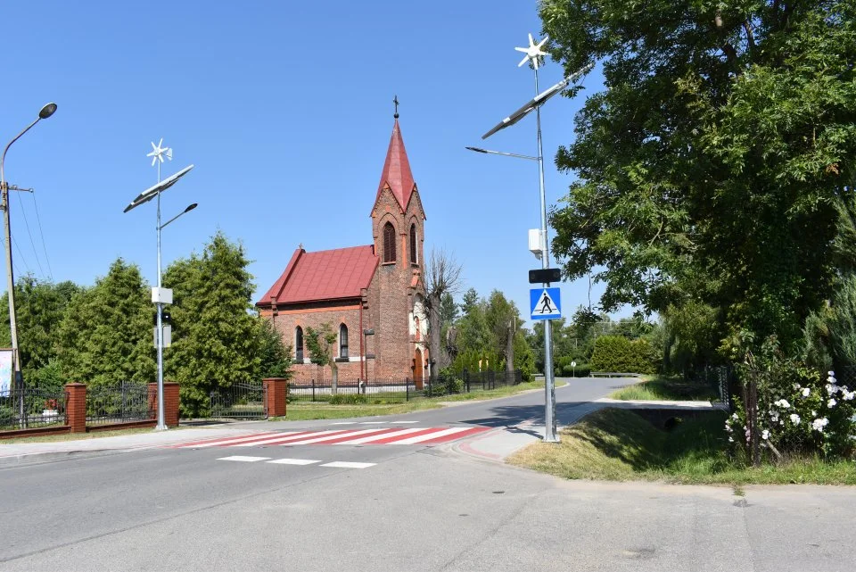 Powiat Sanocki stał się bezpieczniejszy, utworzono 9 nowych przejść dla pieszych - Zdjęcie główne