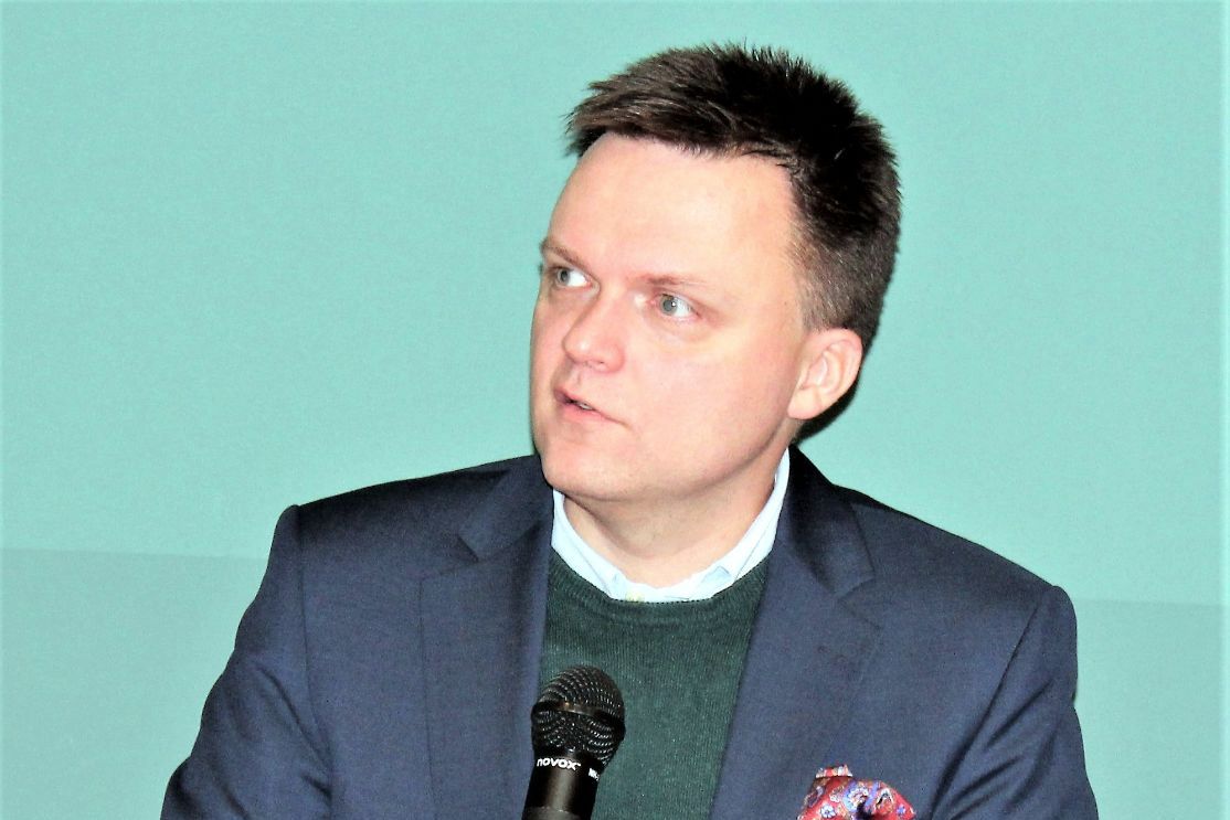 SZYMON HOŁOWNIA  W SANOKU: Zwyczajny, niezwyczajny [ZDJĘCIA] - Zdjęcie główne