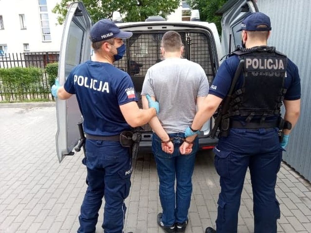 Groził prezydentowi podkarpackiego miasta śmiercią i obrażał Andrzeja Dudę. Hejter przyznał się do winy - Zdjęcie główne