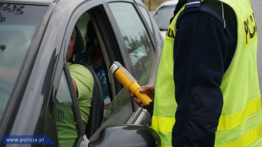 IZDEBKI: Obywatelskie zatrzymanie pijanego kierowcy - Zdjęcie główne