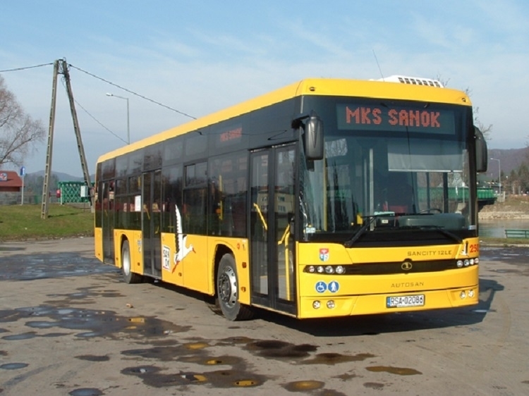 SANOK. Dodatkowe kursy MKS-ów - Zdjęcie główne
