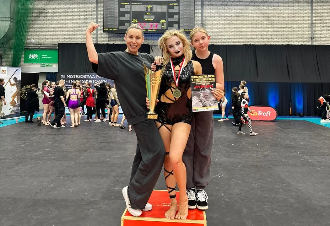 Konstancja Iwańczyk złotą Mistrzynią Polski w Fitness Sportowym Dance - Zdjęcie główne