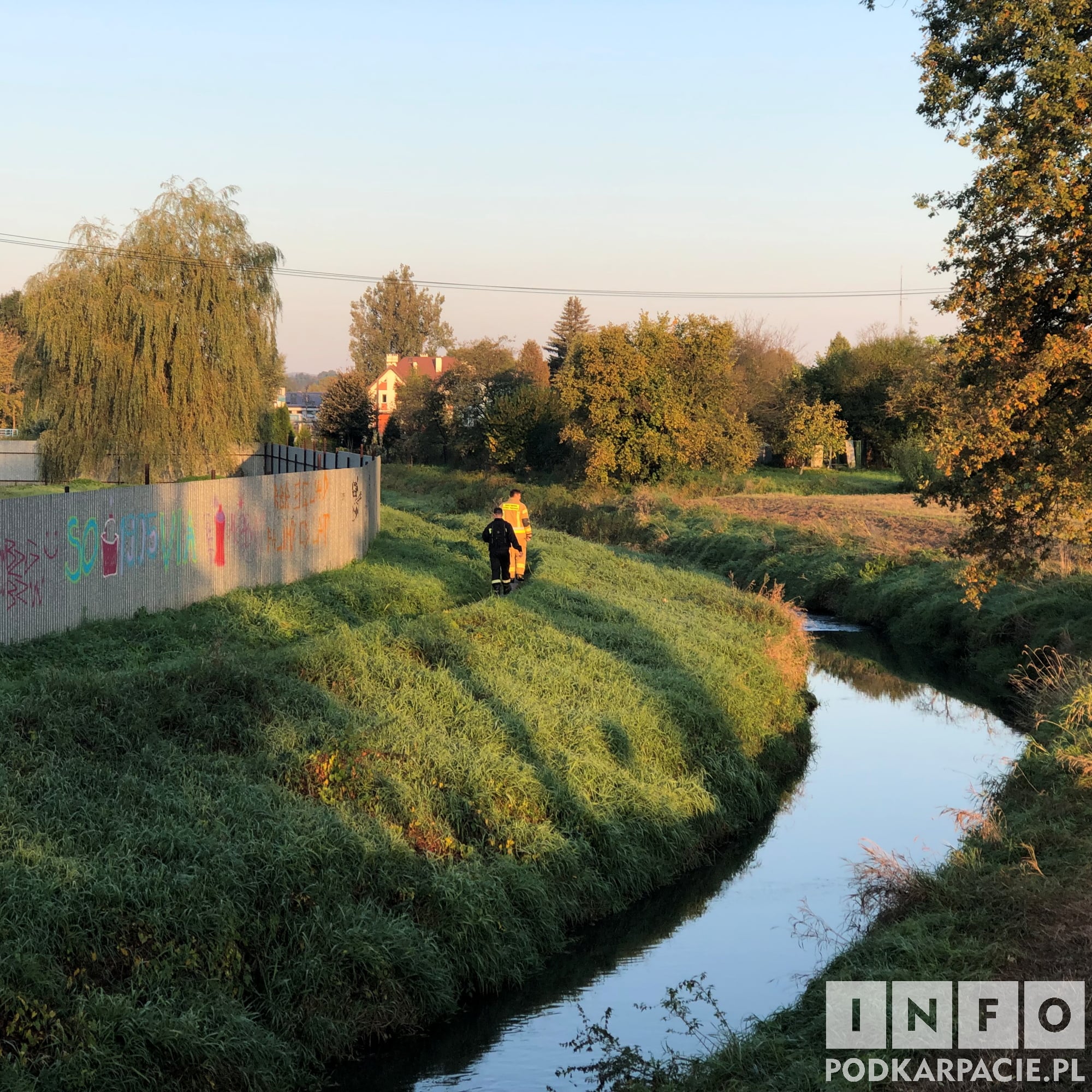 BRZOZÓW: Wyłowiono ludzkie zwłoki z rzeki! [ZDJĘCIA] - Zdjęcie główne