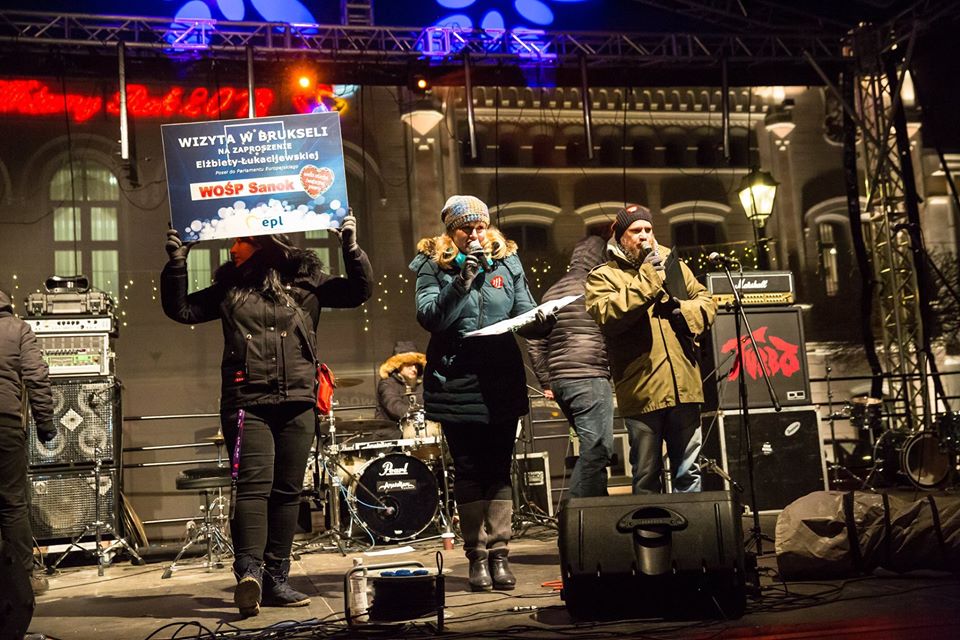 WOŚP SANOK: Harmonogram licytacji ze sceny podczas dzisiejszego 28 Finału  - Zdjęcie główne