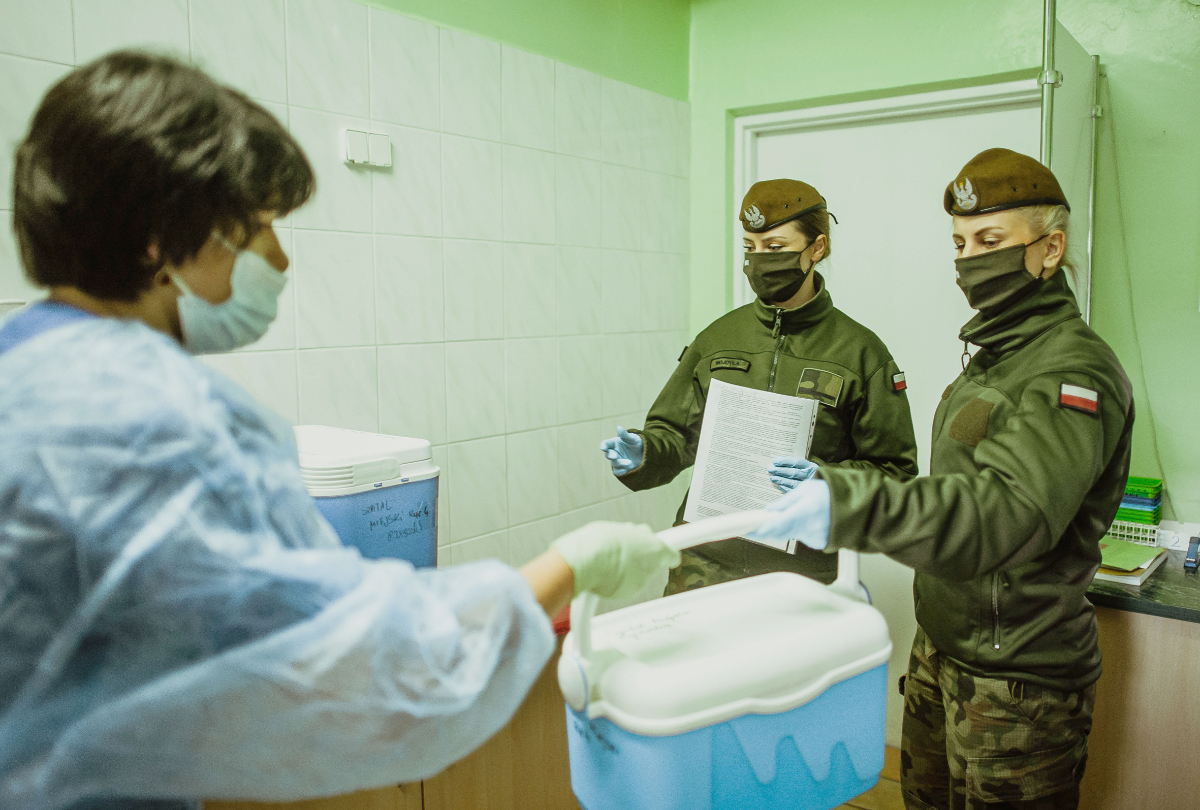 Żołnierze 3.PBOT wspierają Wojewódzką Stację Sanitarno-Epidemiologiczną [FOTO] - Zdjęcie główne
