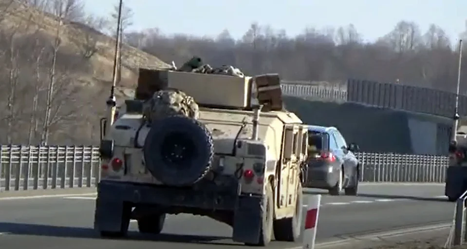 Kolejne hummery US Army przejechały przez obwodnicę Sanoka [WIDEO] - Zdjęcie główne