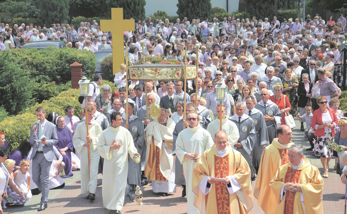 Boże Ciało ulicami Sanoka. Utrudnienia w ruchu - Zdjęcie główne